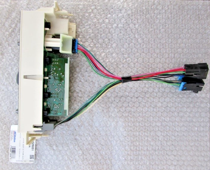 95 TAHOE SILVERADO CAMIONETA SUBURBANA C/K CONTROL DE CLIMA AIRE ACONDICIONADO CALEFACCIÓN TEMPERATURA CLIMATIZACIÓN GM Foto 3 de 4