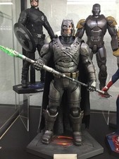 Hot Toys MMS417 Battle Damaged Armored Batman Version 1 6 Batman Vs Superman