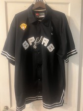 Ultimate San Antonio Spurs Collector and Super Fan Gift Guide 57
