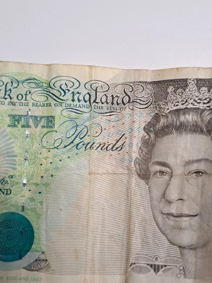 Billete de 5 libras de Gran Bretaña 1990 E44321987 Foto 4 de 4