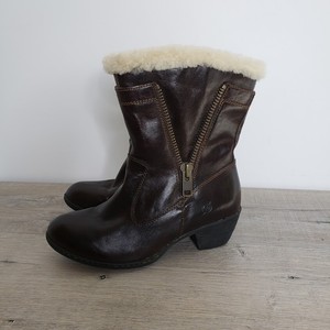 born fur lined boots