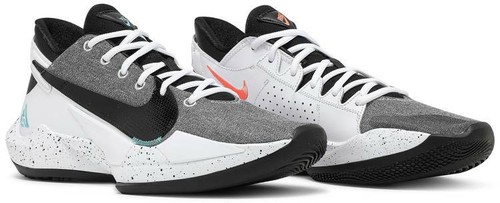 Basketball Shoes WhiteBlack CK5424 101 