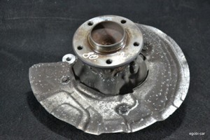 BMW 1er E87 Achsschenkel vorne rechts Radnabe Radlager 6773210