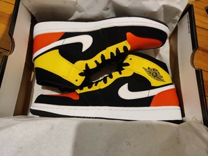 retro 1 amarillo con negro