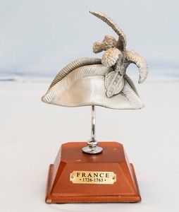Vintage Miniature Metal France French Military Bicorne Hat w Plume Louis XV