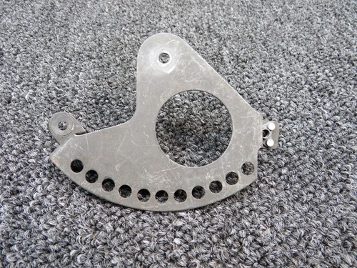 0713314-1, 0713315-6 Cessna 182Q Cowl Flap Control Cable Bracket w Lever - Picture 2 of 12