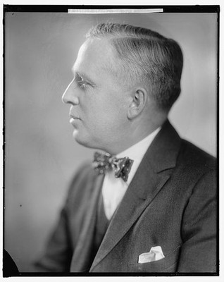 Photo:Daniel F. Steck Portrait Bow Tie Suit c1905-1945