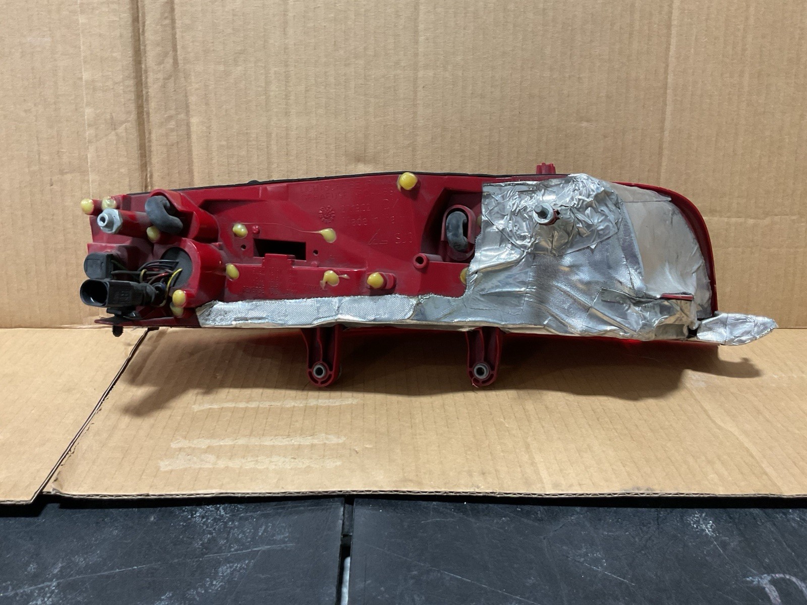 2008 2009 2010 2011 2012 AUDI R8 RIGHT TAIL LIGHT OEM USED