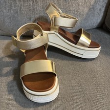Mia Girls Size 1 Haylo Metallic Gold Platform Sandals Brand New