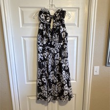 White House Black Market Floral Satin Fit Flare Dress Ruffle Tie V-Neck Size 8