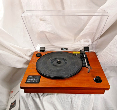 Classic wooden turntable with dust cover, 1 by one
