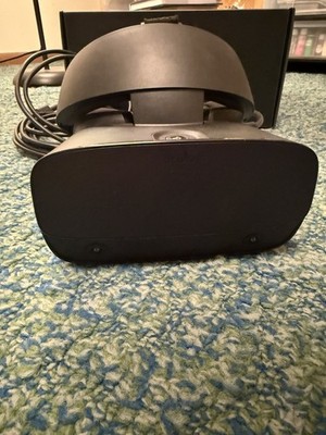Oculus Rift S PC-Powered VR Gaming Headset - Black