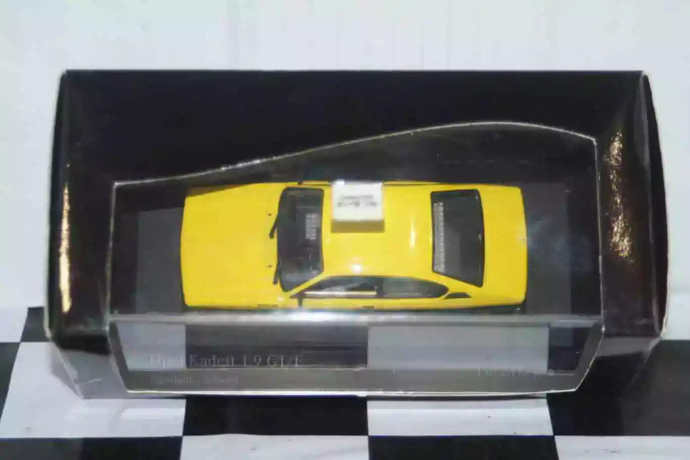 Minichamps Opel Kadett C GT/E 73-74 in Black and Yellow 430 045622