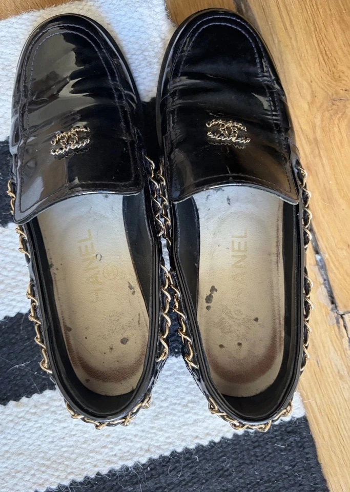 Mocassins CHANEL vernis noir – Taille 36 - Photo 4/4