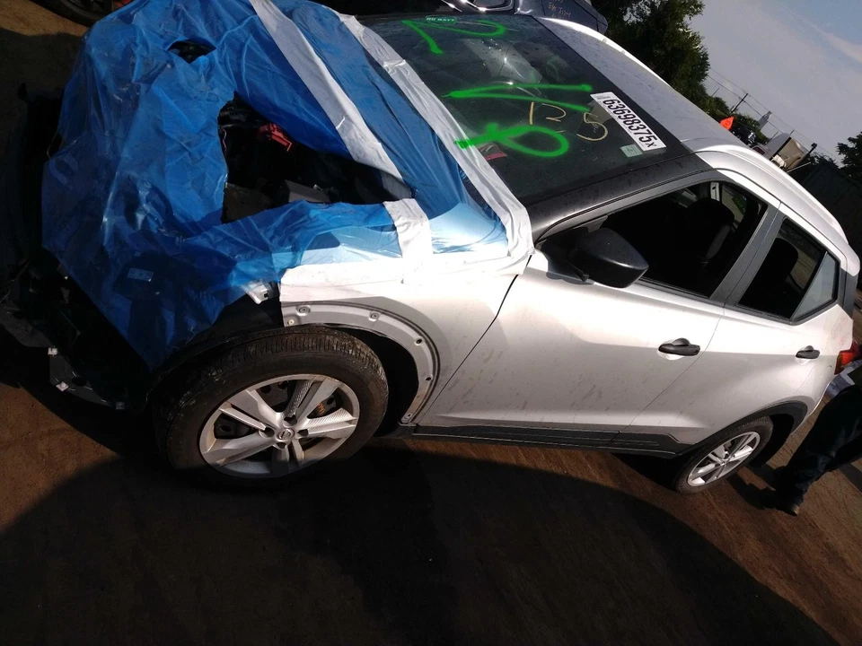 Ventilador de refrigeración del motor usado motor se adapta a: Nissan Kicks CVT 2018 grado B Foto 4 de 4