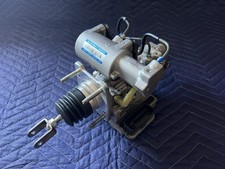 2013-2015 LEXUS ES300H BRAKE BOOSTER ABS ANTI-LOCK BRAKE PUMP MODULE 47210-33150