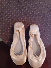 New Bloch European Balance Pointe Shoes