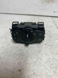 BMW 1 E87 Scheinwerferschalter 6932794 2.00 Diesel 2008 32447677