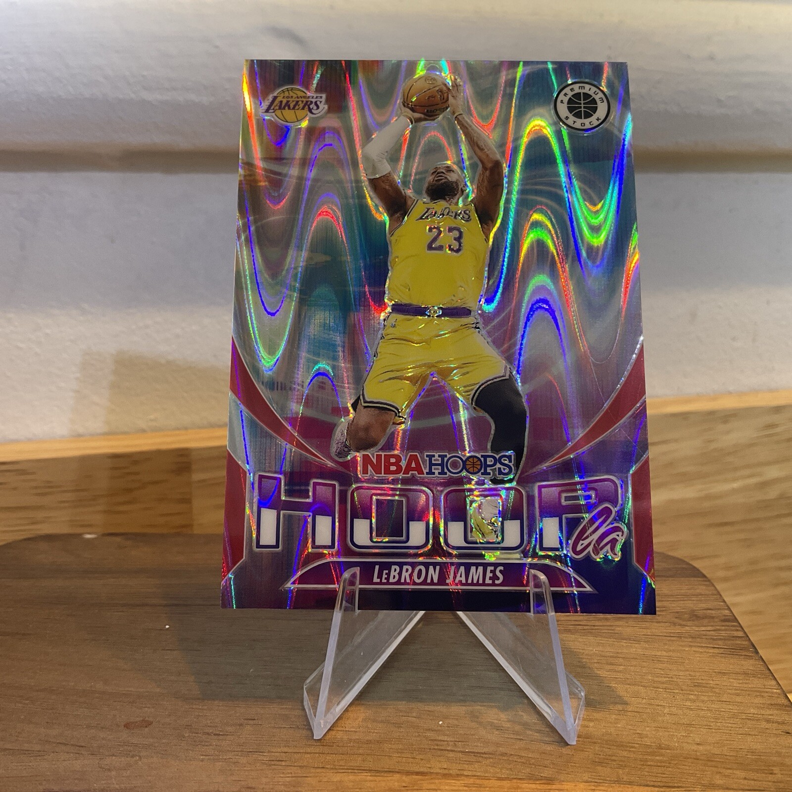 2023-24 NBA Hoops Premium Stock Hoopla LeBron James Red Seismic PRIZM /199 #10