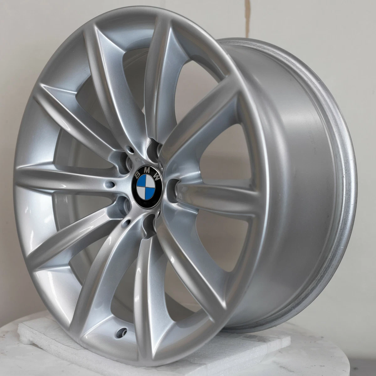 BMW 750i 760i 19X10.0 REAR SILVER WHEEL 19