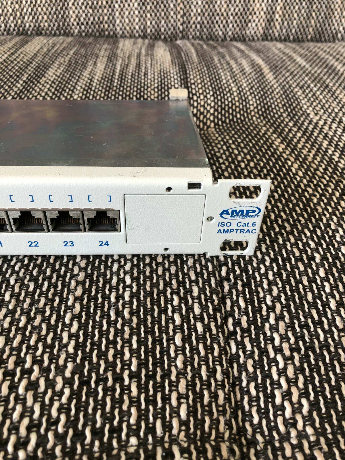 TYCO/ AMP Netconnect Patch Panel 19“ 24- Ports ISO Cat. 6 bestück | eBay.de
