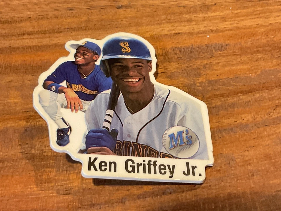 1988 Ken Griffey Jr. Seattle Mariners Badge Pin Brooch Greats of the Game MLB - Image 2 of 3
