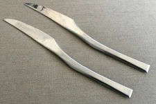 2 Modern Solid Dinner Knives National Stainless Leonora Japan Satin Sleek Curve