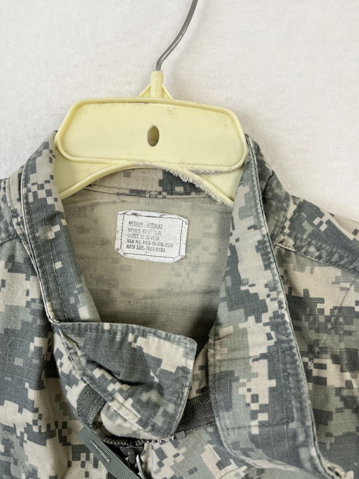 US Army Military Issue Jacket With Patches Green Medi… Gem