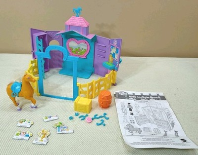 Polly Pocket Mattel 2002 Ride-In-Style Ranch Blondie Horse Stable Barn Play Set