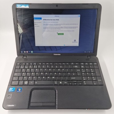 Toshiba Satellite C850 15'' Laptop Celeron B820 8GB 120GB SSD Linux Mint Cinnamon