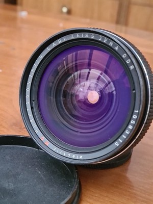   Carl Zeiss Jena DDR MC Flektogon 20mm f/2.8   M42 Mount