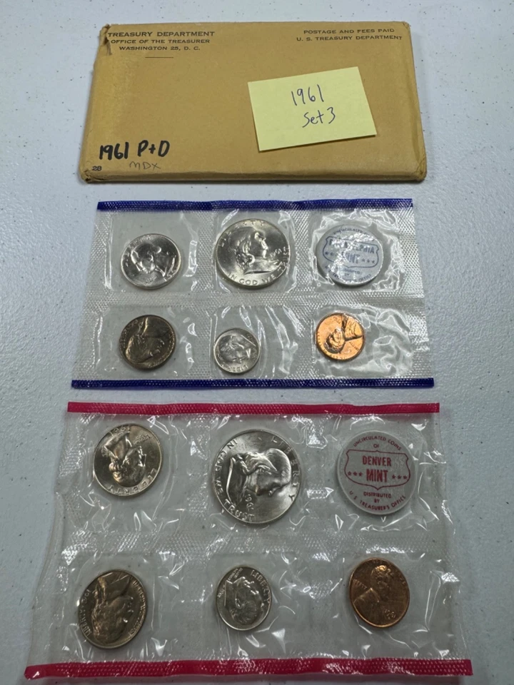 (1) 1961  US MINT SILVER P & D Set,  in all OGP,   w/ 90%  SILVER COINS,   SET 3 - Image 2 of 4