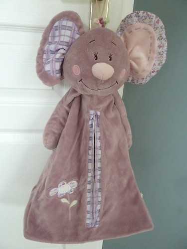 92. DOUDOU RANGE COUCHE NOUKIE'S DECO CHAMBRE SOURIS NINA KENZA MAUVE EXC.ETAT - 第 1/3 張圖片