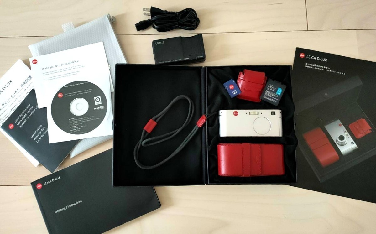 RARE Leica D-LUX Compact Digital Camera Silver 1st Generation 2003