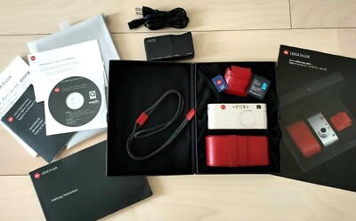 RARE Leica D-LUX Compact Digital Camera Silver 1st Generation 2003