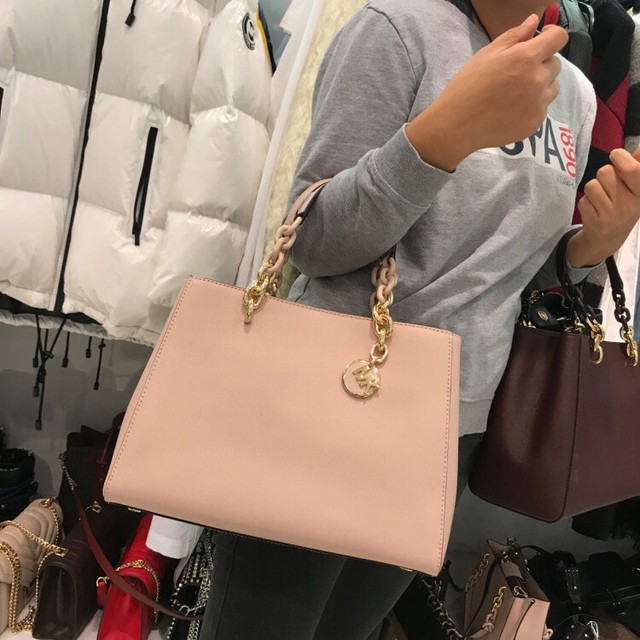 michael kors cynthia medium leather satchel