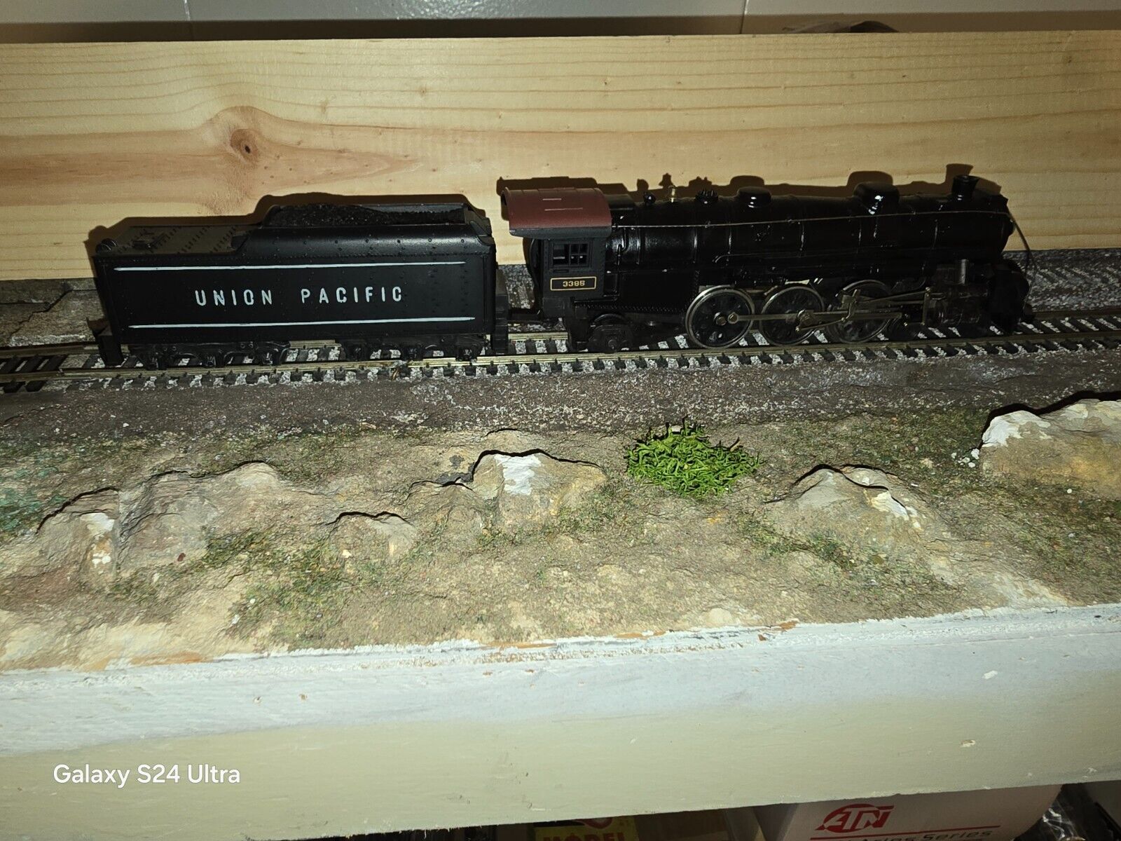 Picture 1 of 6
