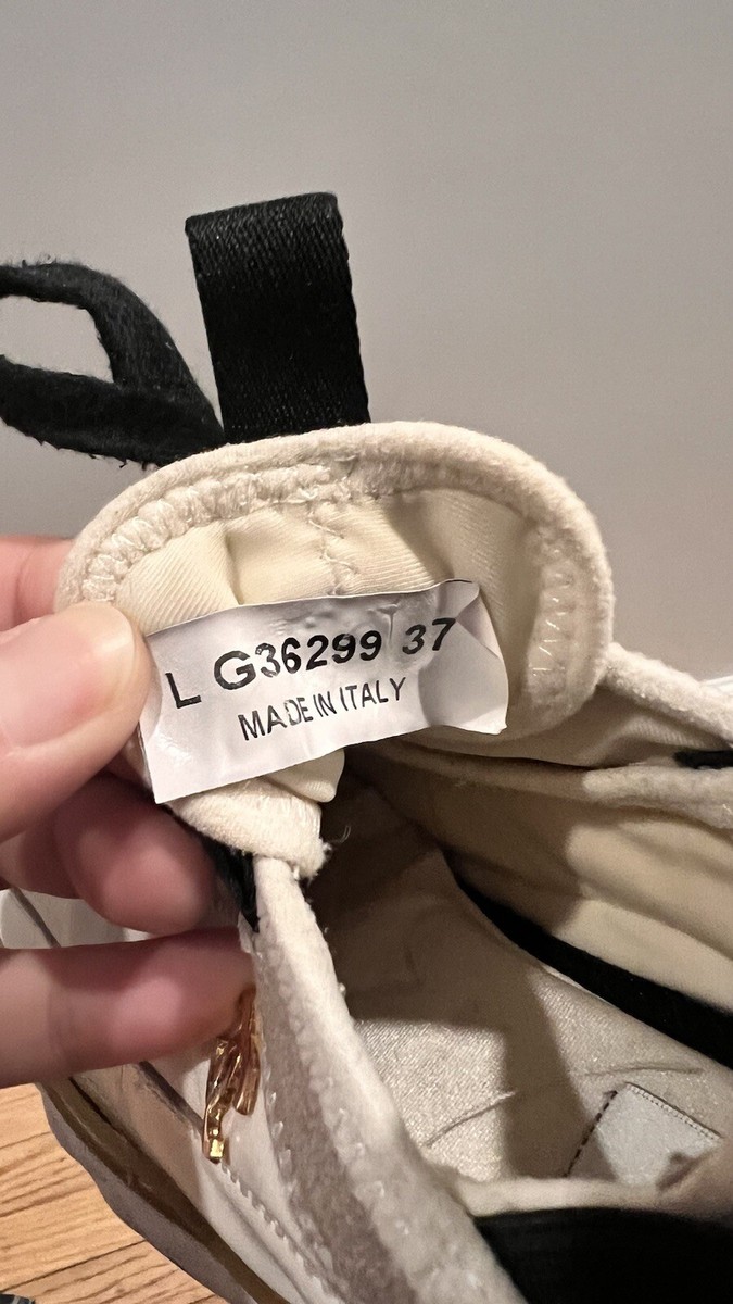 Size 5.5 - Chanel Velvet Calfskin & Mixed Fibers Sneaker Size 5.5 - Chanel Velvet Calfskin & Mixed Fibers Sneaker