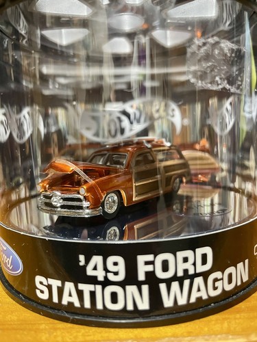 2004 Showcase Hot Wheels: Designer's Choice '49 FORD STATION WAGON 1/4 Orange MT - Picture 2 of 6