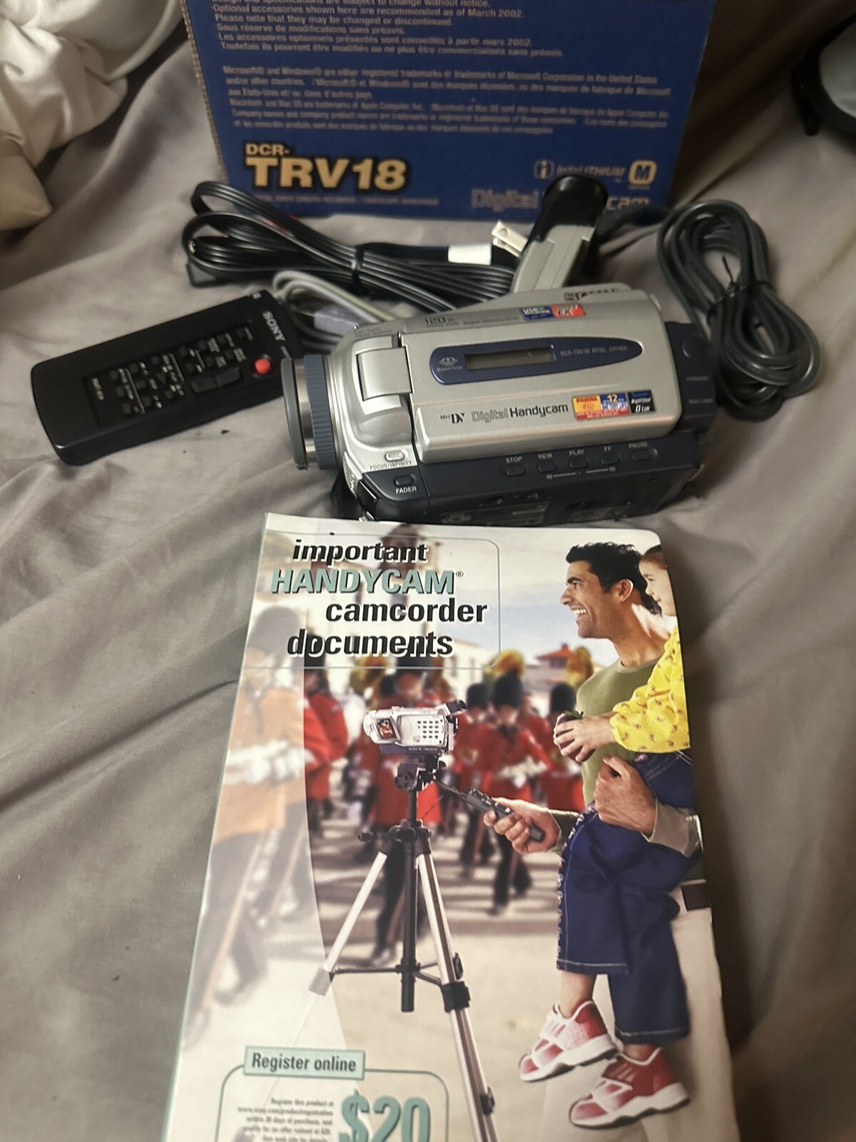 Sony Handycam DCRTRV18 Mini DV Tape Camcorder W/ Box, Extras *TAPE
