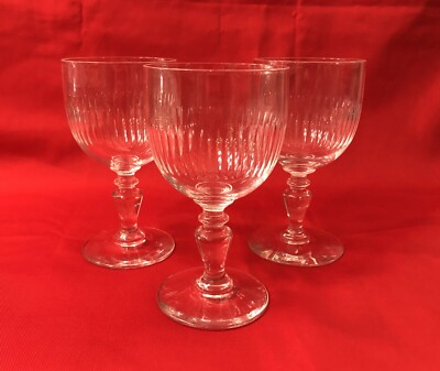 Usine 1 ancien verre à eau en cristal de BACCARAT modèle RENAISSANCE 14,5 cm Vin Table