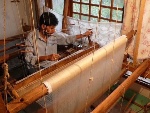 PASHMINA JAMAWAR CASHMERE AND SILK SHAWL/SCARF HANDMADE - Picture 8 of 10