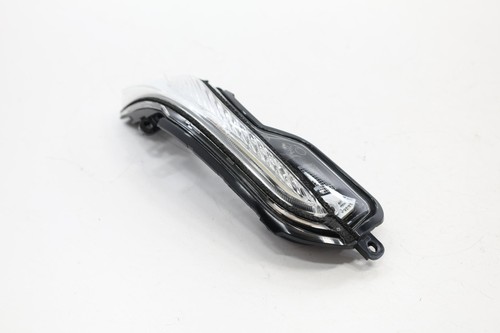 2016 - 2020 INFINITI QX60 RIGHT SIDE REAR VIEW MIRROR TURN SIGNAL LED LAMP OEM - Picture 4 of 11