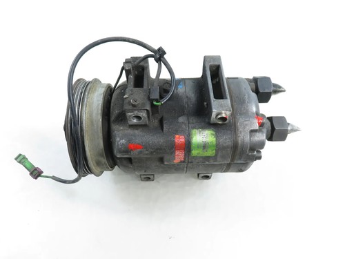VW PASSAT Variant B5 3B5 Klimakompressor 8D0260805D Diesel 81kw 1999 33527402