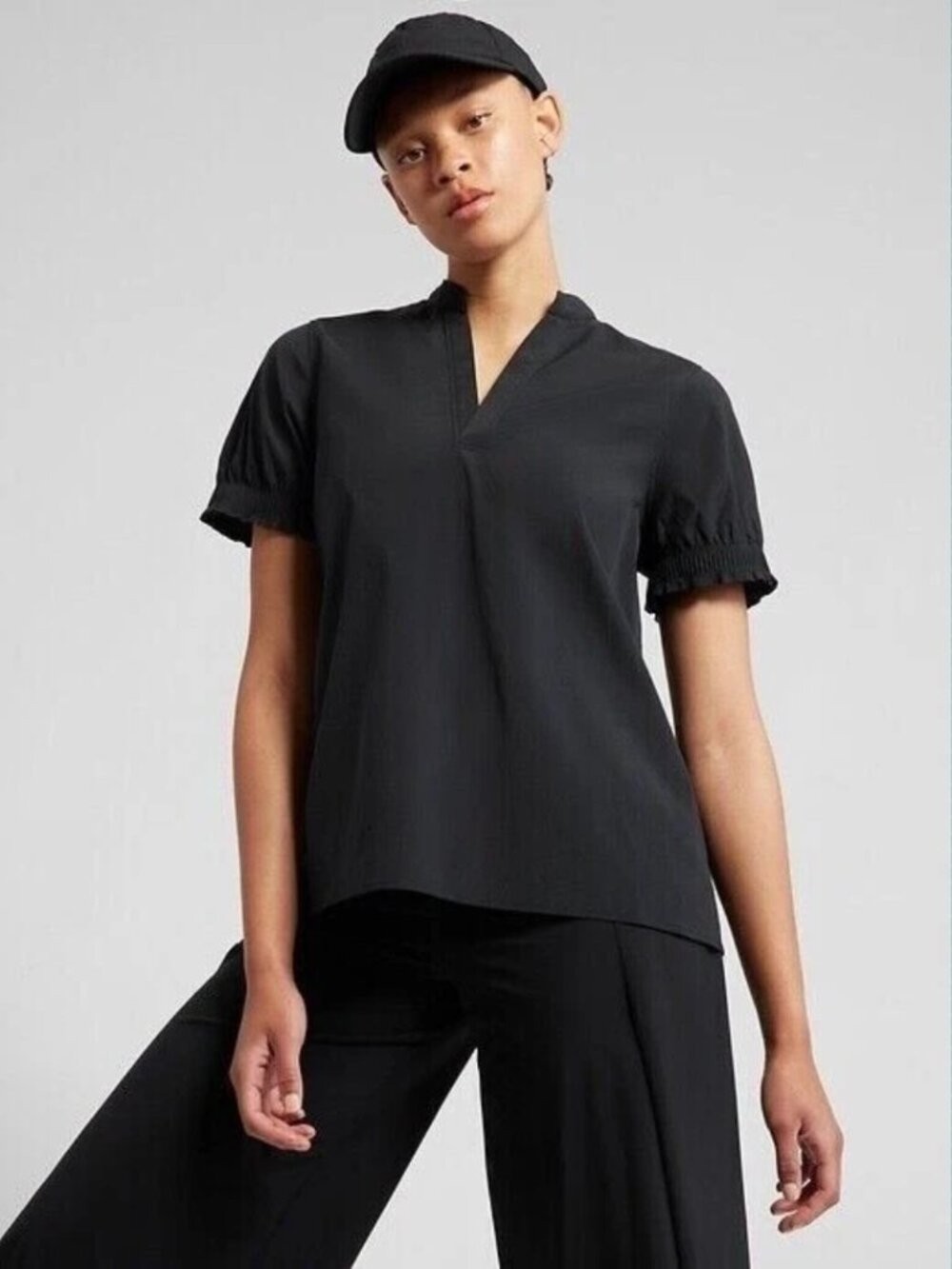 Athleta Black Levitate Poplin Tee | Women's S