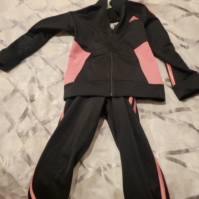 Girls Size 4 Activr Wear Suit By Adias Black & Pink