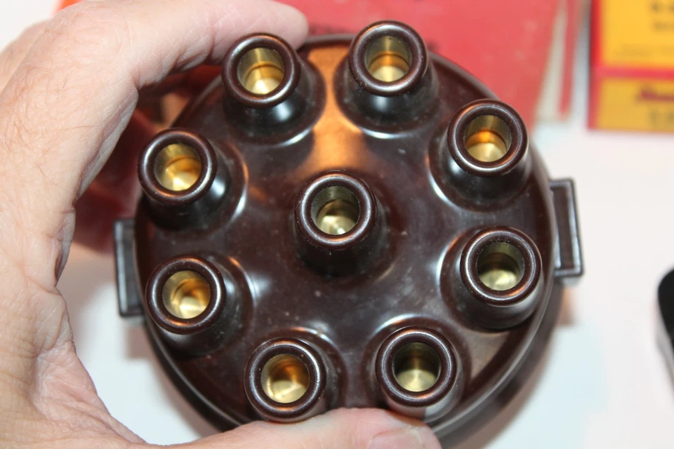 1938-1939 Cadillac 8 tapa de inserción de latón rojo marrón, rotor, puntos nuevos, condensador Foto 3 de 4