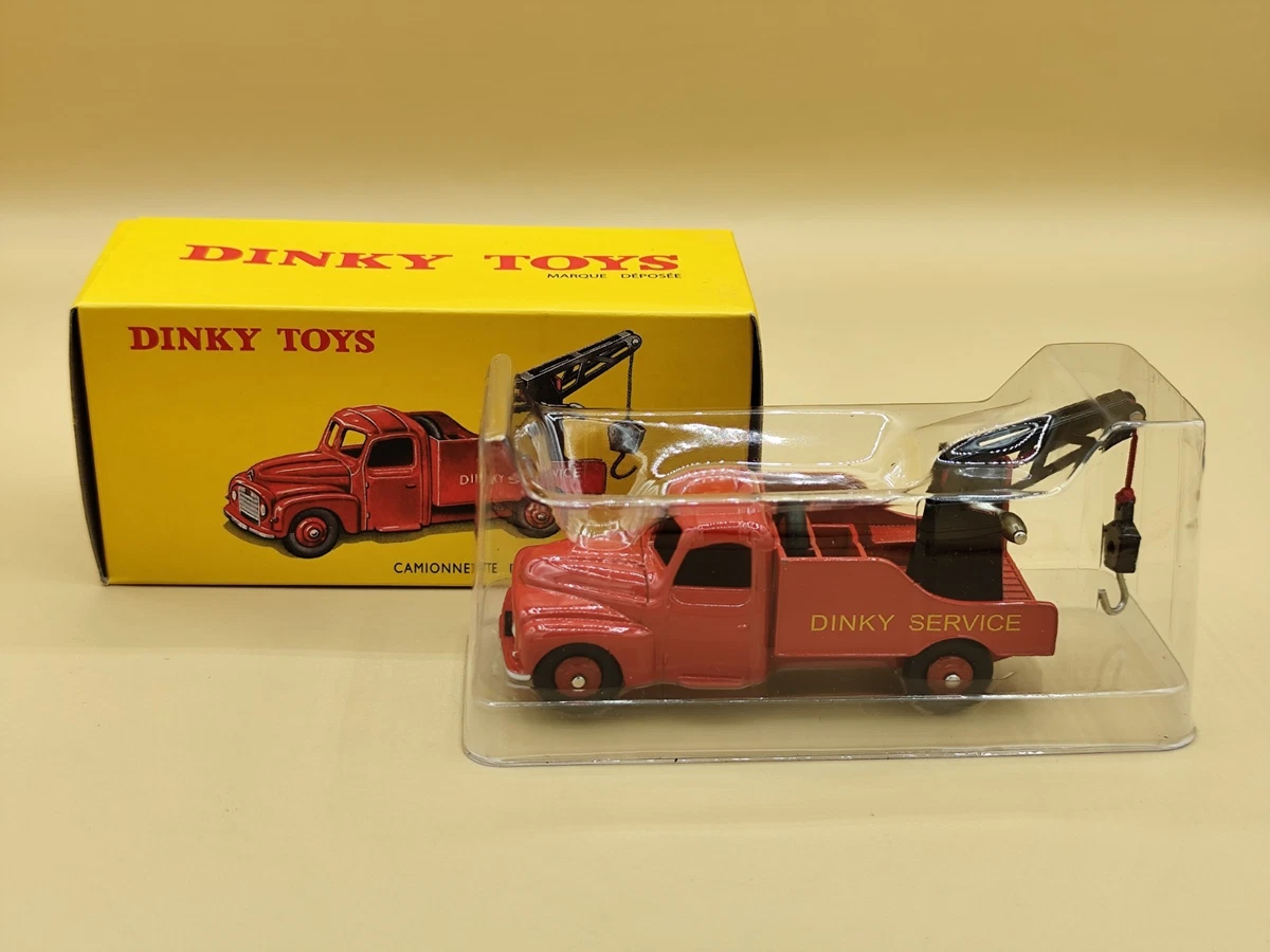 Dépanneuses miniatures rouges Dinky