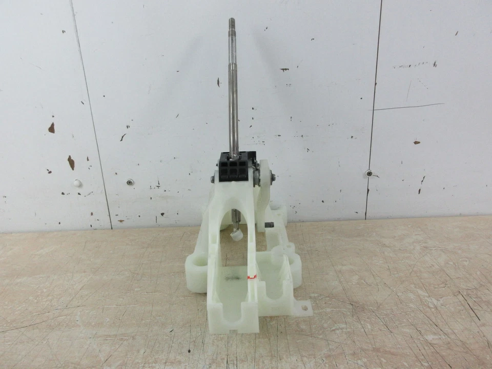 Mitsubishi ASX 2 2013 1.6 5 velocidades manual selector de varilla de cambios Foto 4 de 4