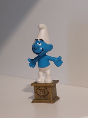 Ancienne figurine Schtroumpf / Schlumpf sur socle, arbitre, Schleich